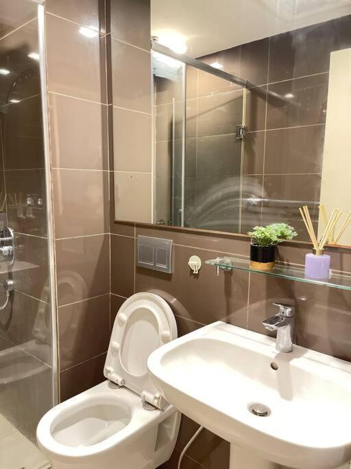 The Serene Escape Rockwell Makati City View 1Br Apartment Manila Luaran gambar
